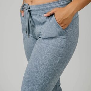 ZYIA Periwinkle Cozy Jogger Size Medium EUC Never Wore